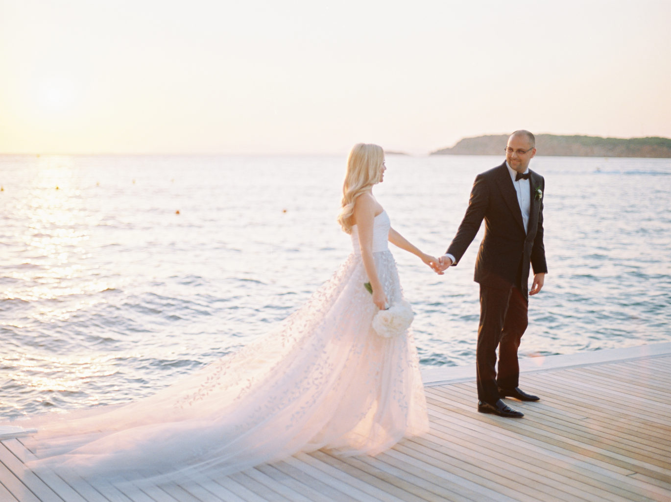 Destination wedding photography guide